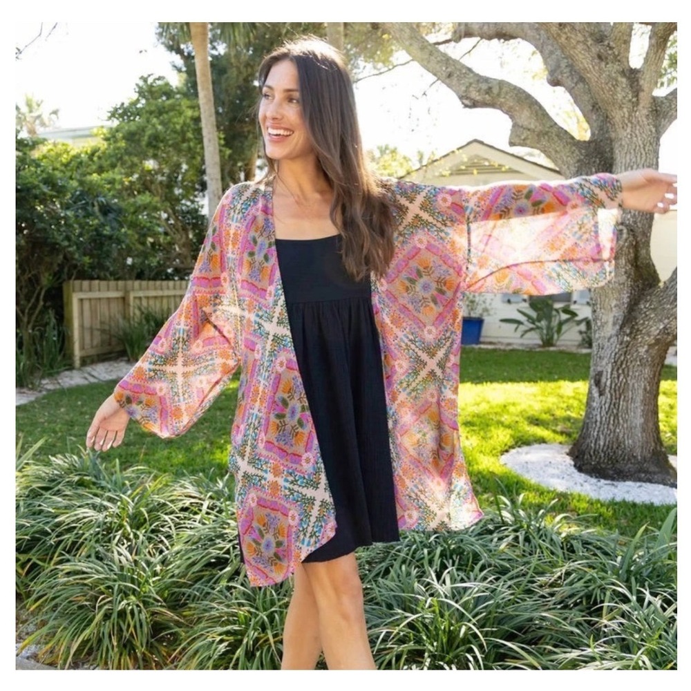 Natural Life Sierra Kimono Pink Floral Boho S/M Fairycore Festival Beach Coverup